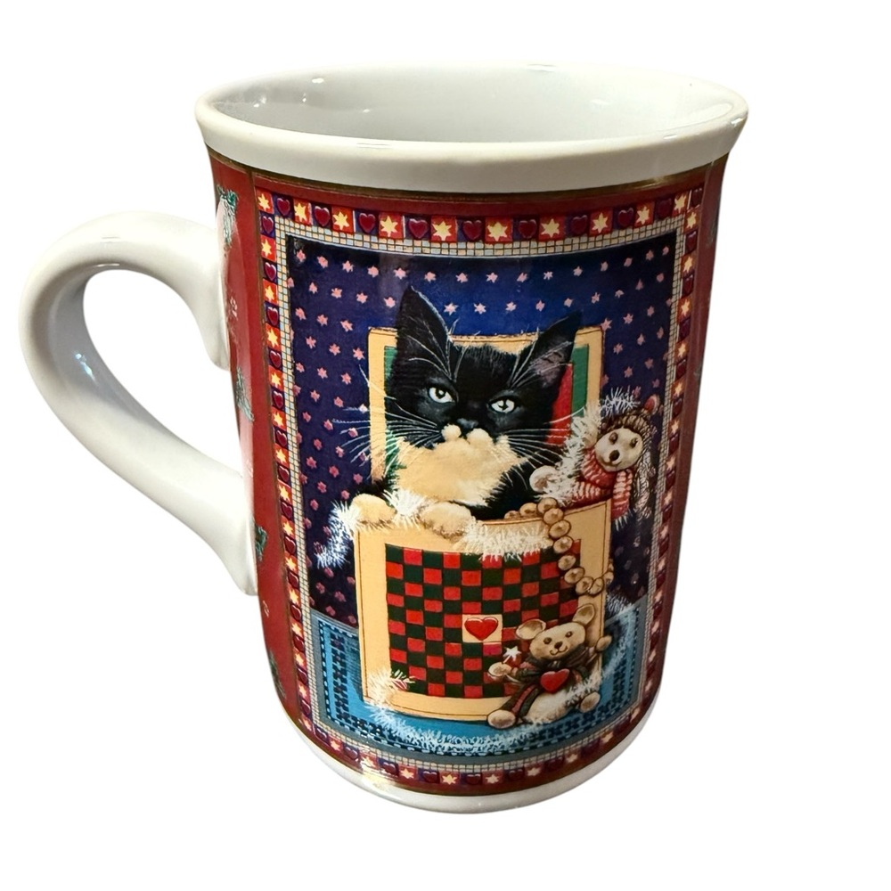 Vintage 93 Lesley Anne Ivory Cat/Kitten in Christmas Gift Box Mug